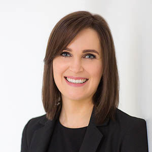 Dr-Julia-Rhodes